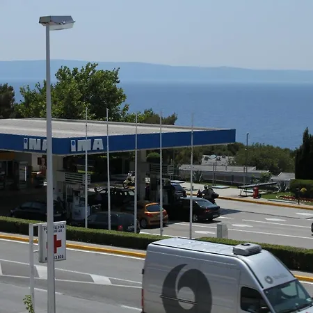 With Parking Space - 6693 Appartement *