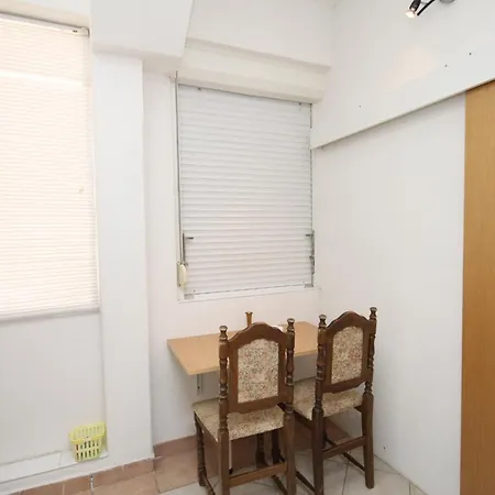 Appartement With Parking Space - 6693