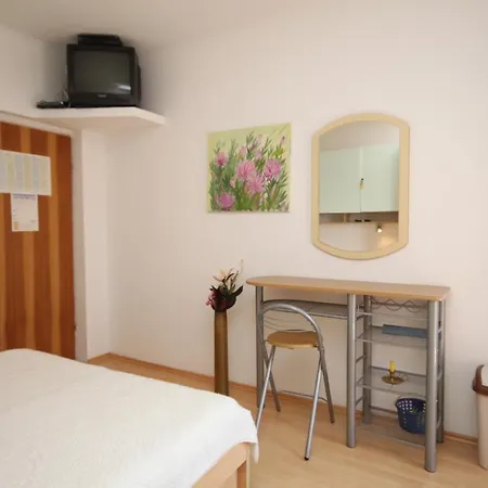 Appartement With Parking Space - 6693